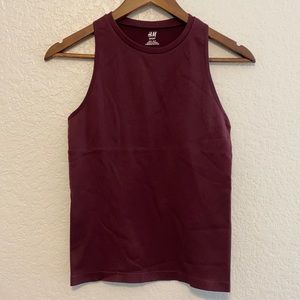 NWT H&M Seamless Sports Tank Top Burgundy - Womens Small